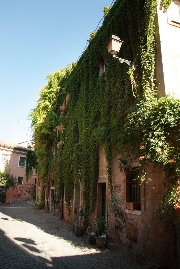 Trastevere Classico Self Check In Rome Exterior photo
