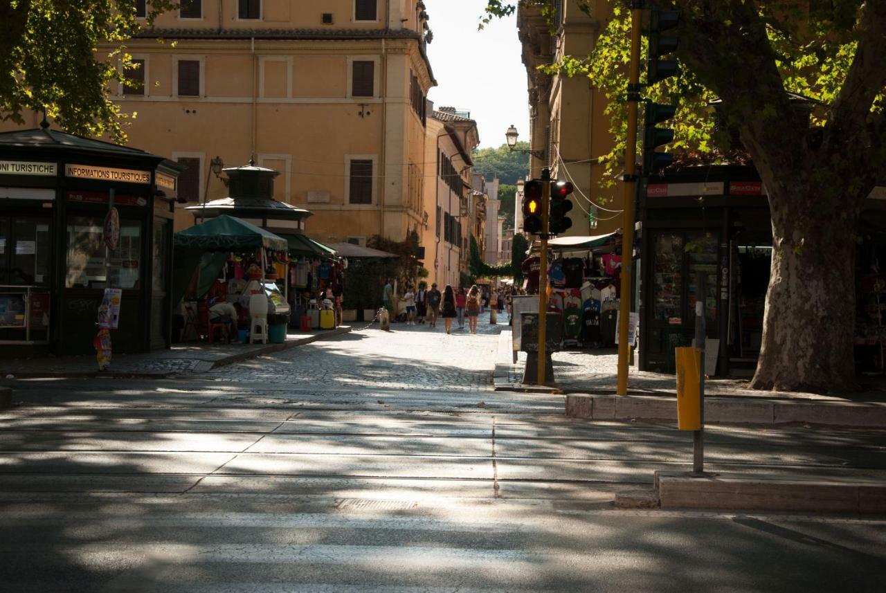 Trastevere Classico Self Check In Rome Exterior photo